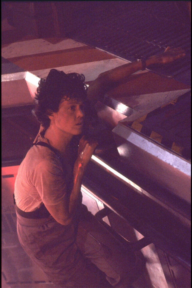 Aliens 48 cameron