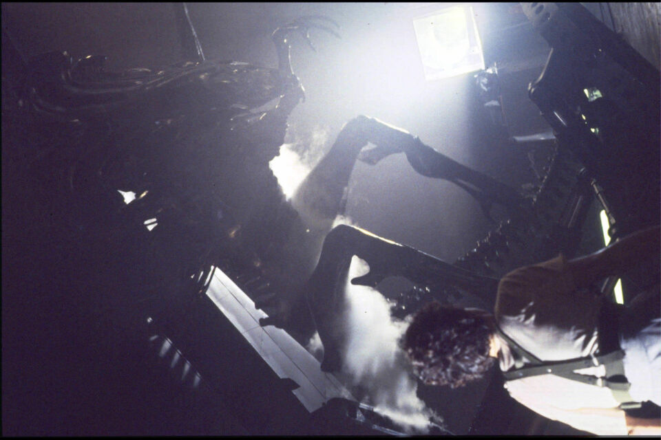 Aliens 76 cameron