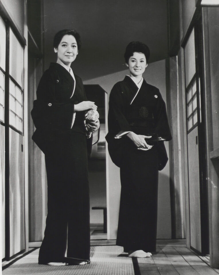 AKIBIYORI 11 Ozu