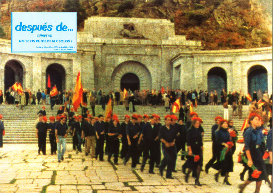 DESPUES DE PARTE 1 NO SE OS PUEDE DEJAR SOLOS LOBBYCARD 07