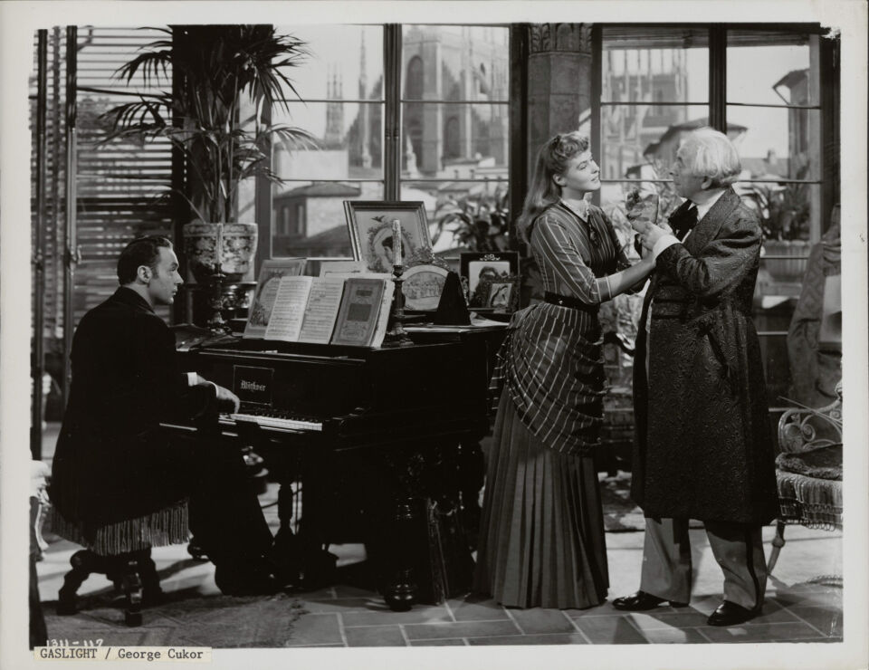 Gaslight 16 cukor