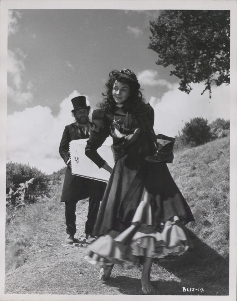 Gone to earth 12 powell pressburger