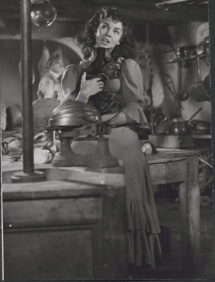 Gone to earth 29 powell pressburger