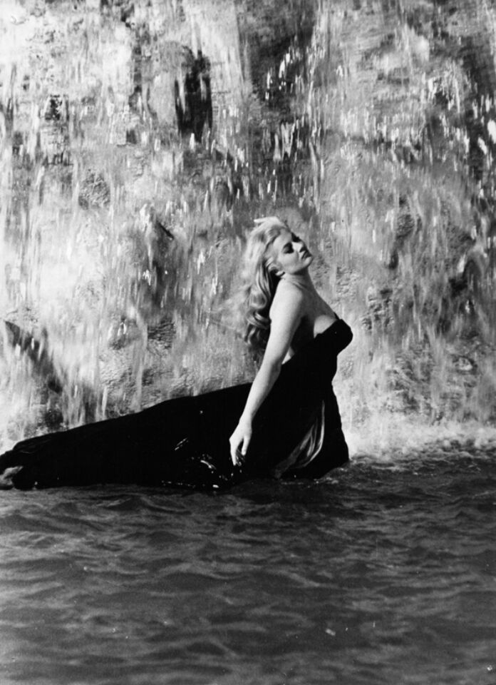 Dolce vita la 11 Fellini