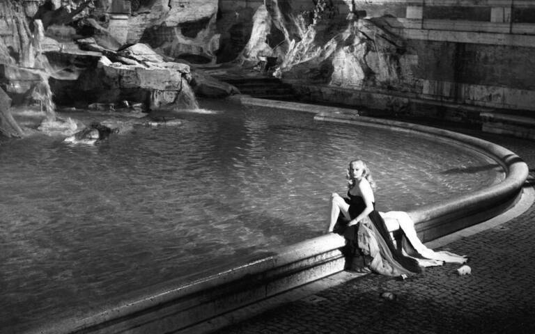 Anita ekberg nel film la dolce vita