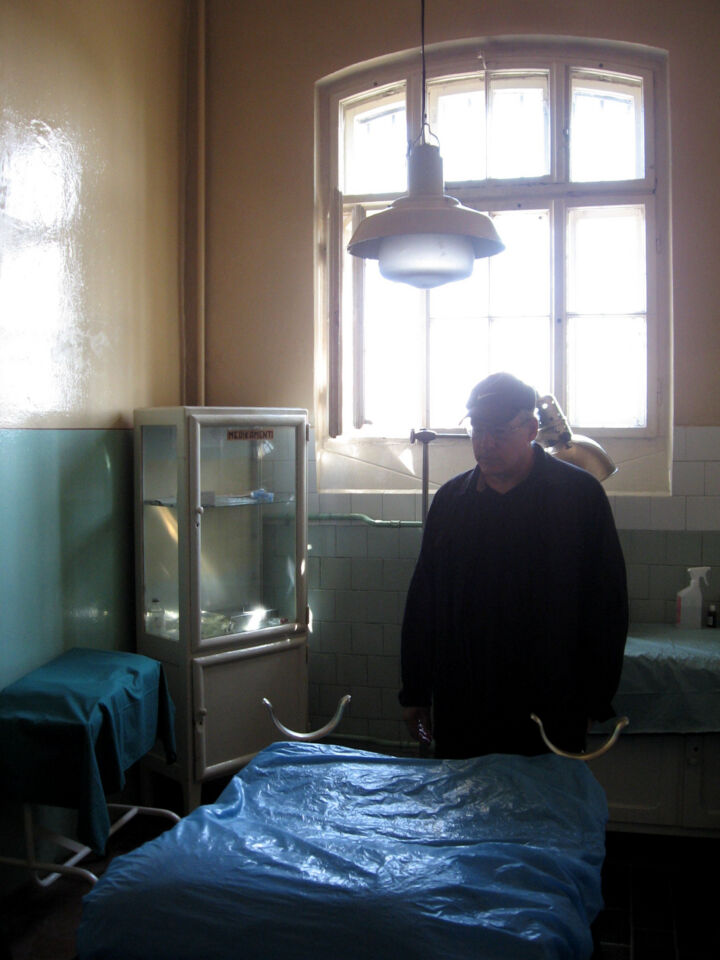 MEINE MUETTER SPURENSUCHE IN RIGA Rosa von Praunheim Filmset Regisseur 04