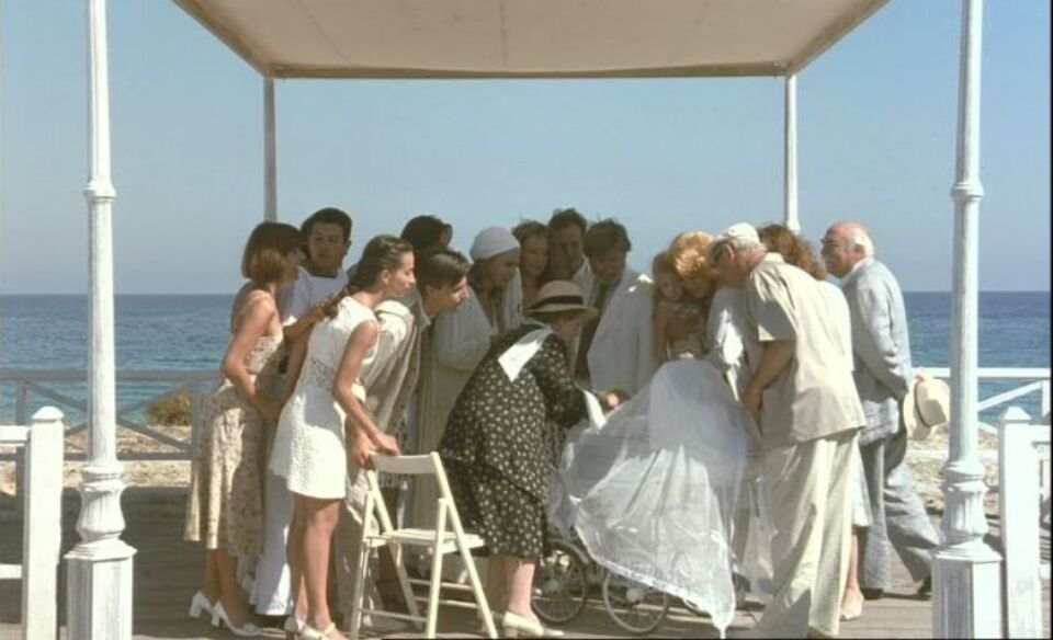 Eoniotita ke mia mera mia 12 Angelopoulos