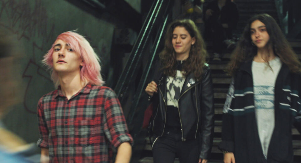 QUI A PART NOUS pic 3
