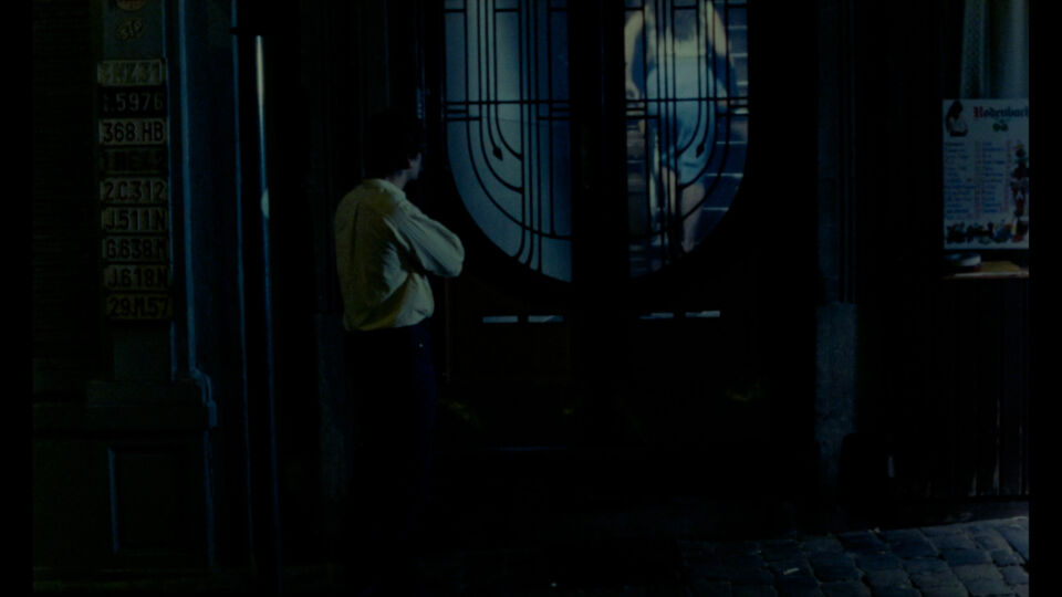 Toute Une Nuit Prores HQ 25 FPS HD 00 39 22 02 Still010